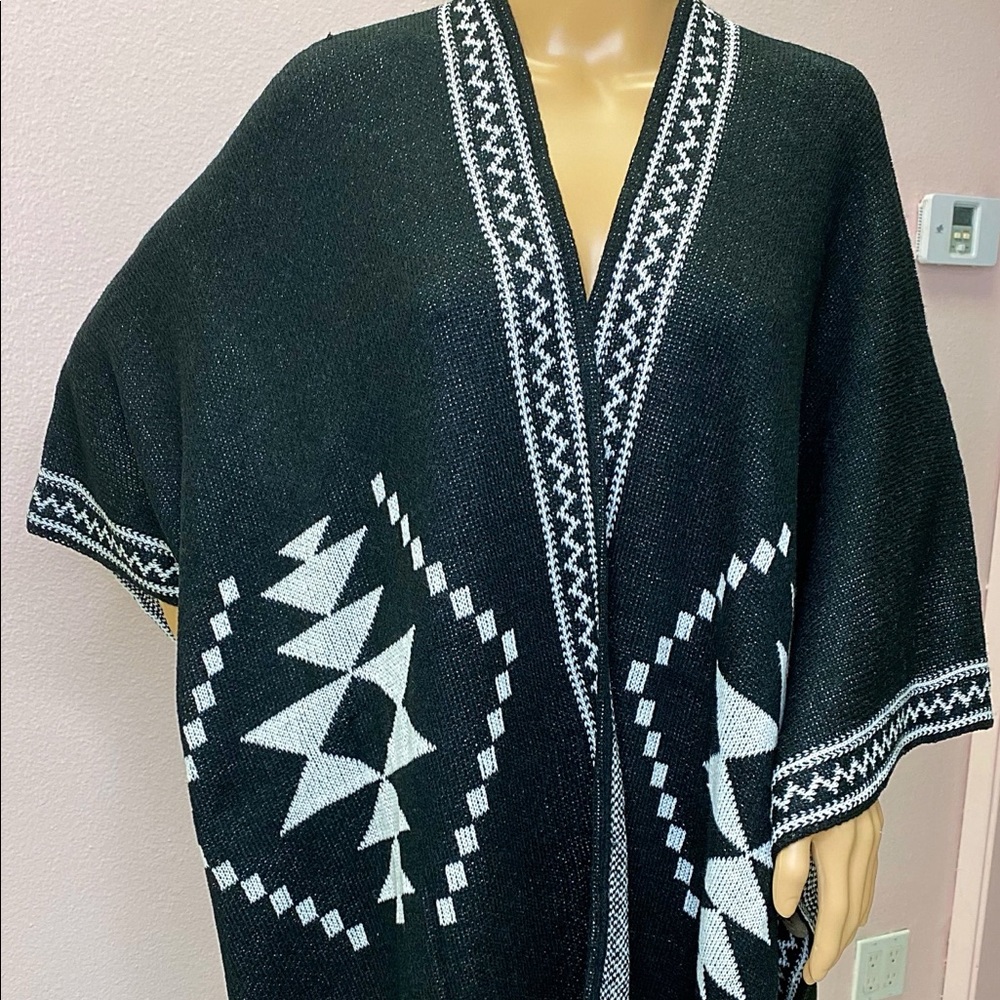 Cardigan/Pancho